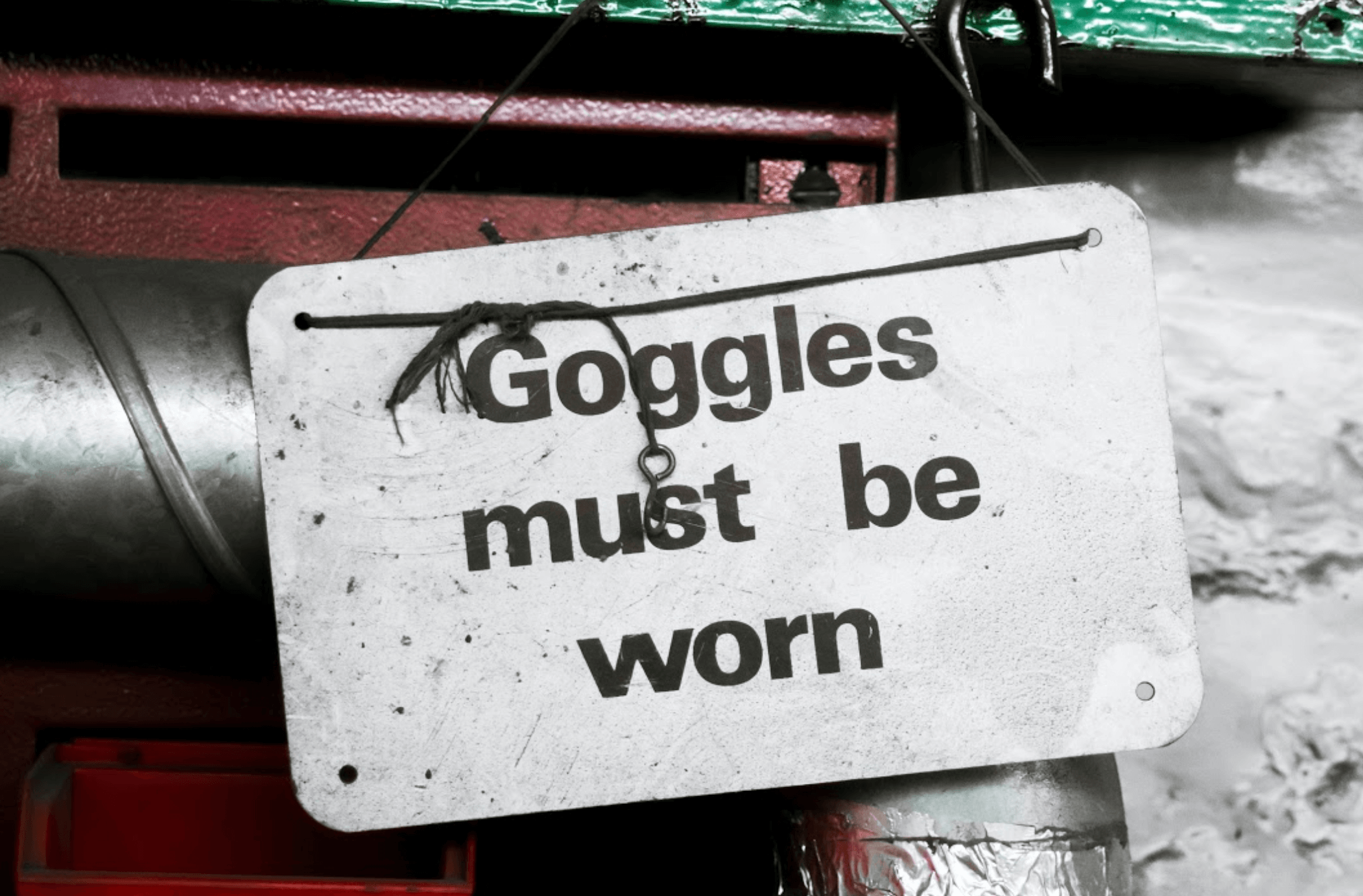 health and safety googles must be worn sign 